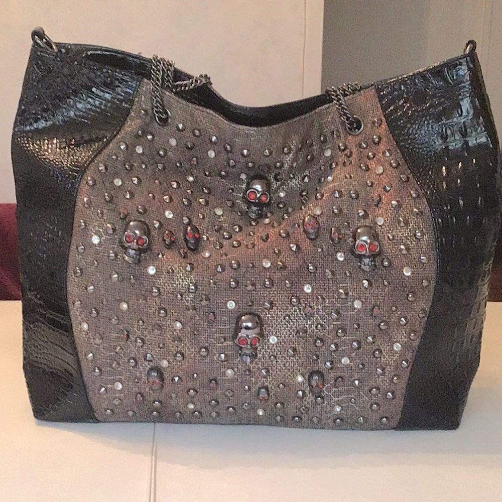 #Large skull tote